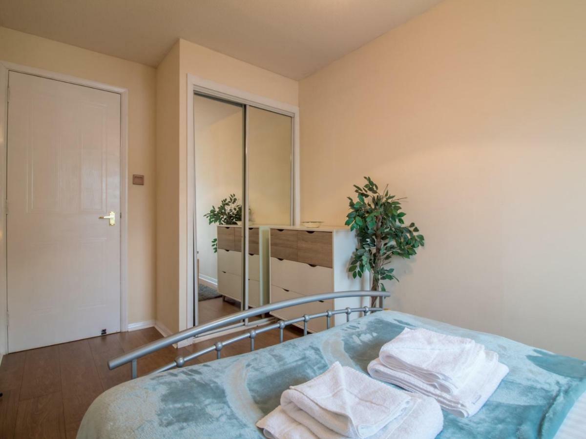 Bright & Tranquil Apartment Near City Centre With Free Parking! Edinburgh Luaran gambar