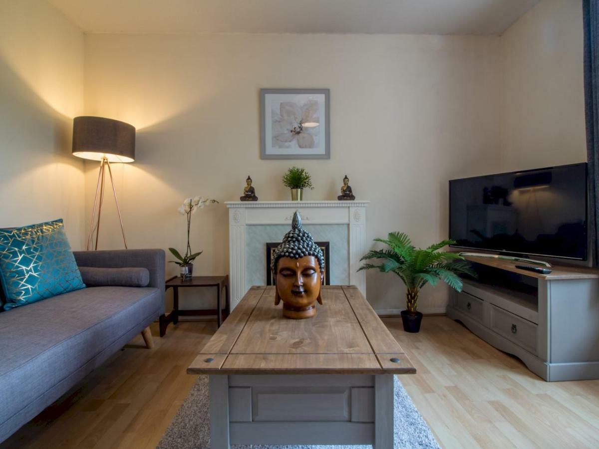 Bright & Tranquil Apartment Near City Centre With Free Parking! Edinburgh Luaran gambar